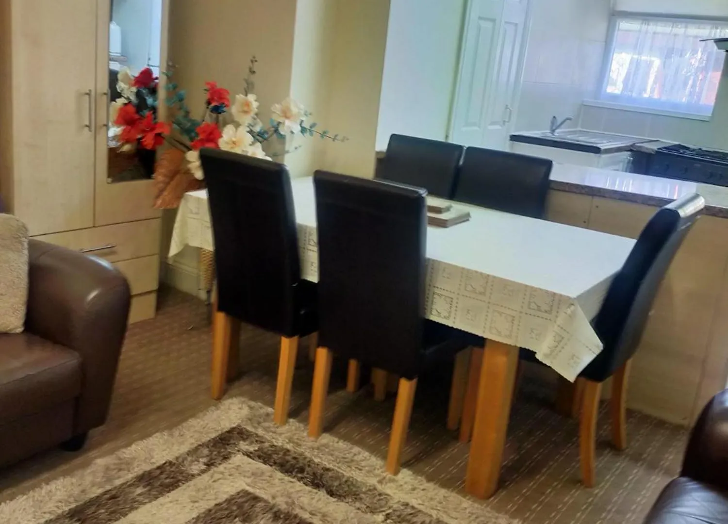 Apartment, Female And Children Only Bradford  Verenigd Koninkrijk